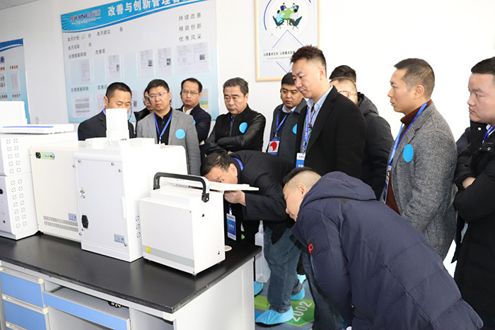 代理商參觀研發(fā)中心 代理商參觀研發(fā)中心