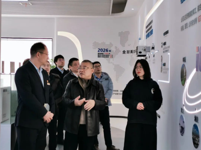 嶗山區(qū)行政審批服務(wù)局、工業(yè)和信息化局、人社局、自然資源局領(lǐng)導(dǎo)到訪盛瀚調(diào)研指導(dǎo)